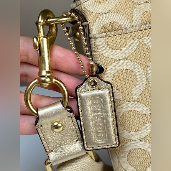 Coach Gold Metallic Signature Optic Art Swingpack Crossbody Bag 45536 - Picture 2 of 10